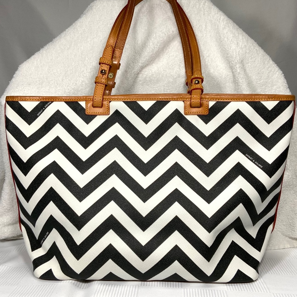 Dooney & Bourke Large Black and White Chevron Tote - Picture 2 of 16